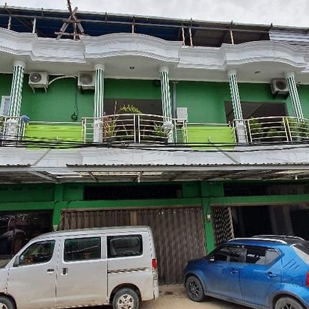 Reddoorz Plus Near Siloam Hospital Balikpapan ภายนอก รูปภาพ