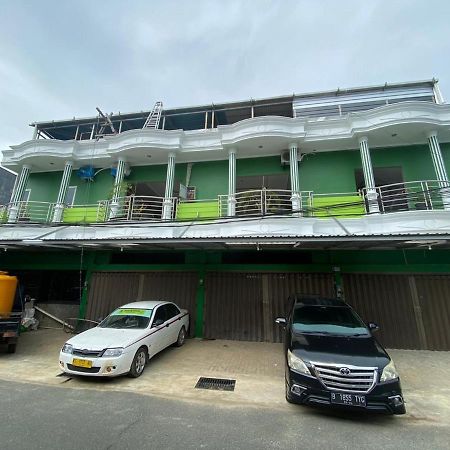 Reddoorz Plus Near Siloam Hospital Balikpapan ภายนอก รูปภาพ