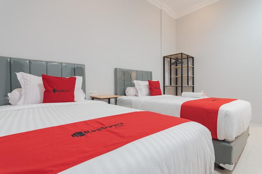Reddoorz Plus Near Siloam Hospital Balikpapan ภายนอก รูปภาพ